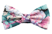 Load image into Gallery viewer, big flower bow tie
