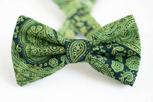 Load image into Gallery viewer, emerald green + gold paisley bow tie
