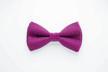 Load image into Gallery viewer, hot pink and black geometric dog bow tie