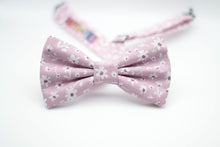Load image into Gallery viewer, lilac purple whimsical floral bow tie