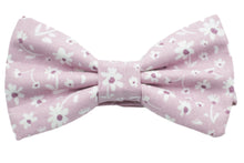 Load image into Gallery viewer, lilac purple whimsical floral bow tie