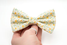 Load image into Gallery viewer, pastel yellow ditzy floral bow tie