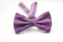 Load image into Gallery viewer, purple + metallic gold wavy bow tie