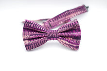 Load image into Gallery viewer, plum purple blend cracked design bow tie