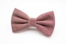 Load image into Gallery viewer, rusty brown herringbone tweed bow tie