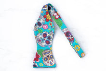 Load image into Gallery viewer, Dia de Los Muertos sugar skull self tie bow tie