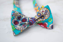 Load image into Gallery viewer, Dia de Los Muertos sugar skull self tie bow tie