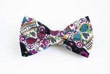 Load image into Gallery viewer, black sugar skull bow tie | Dia de los Muertos