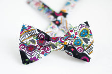 Load image into Gallery viewer, black sugar skull bow tie | Dia de los Muertos