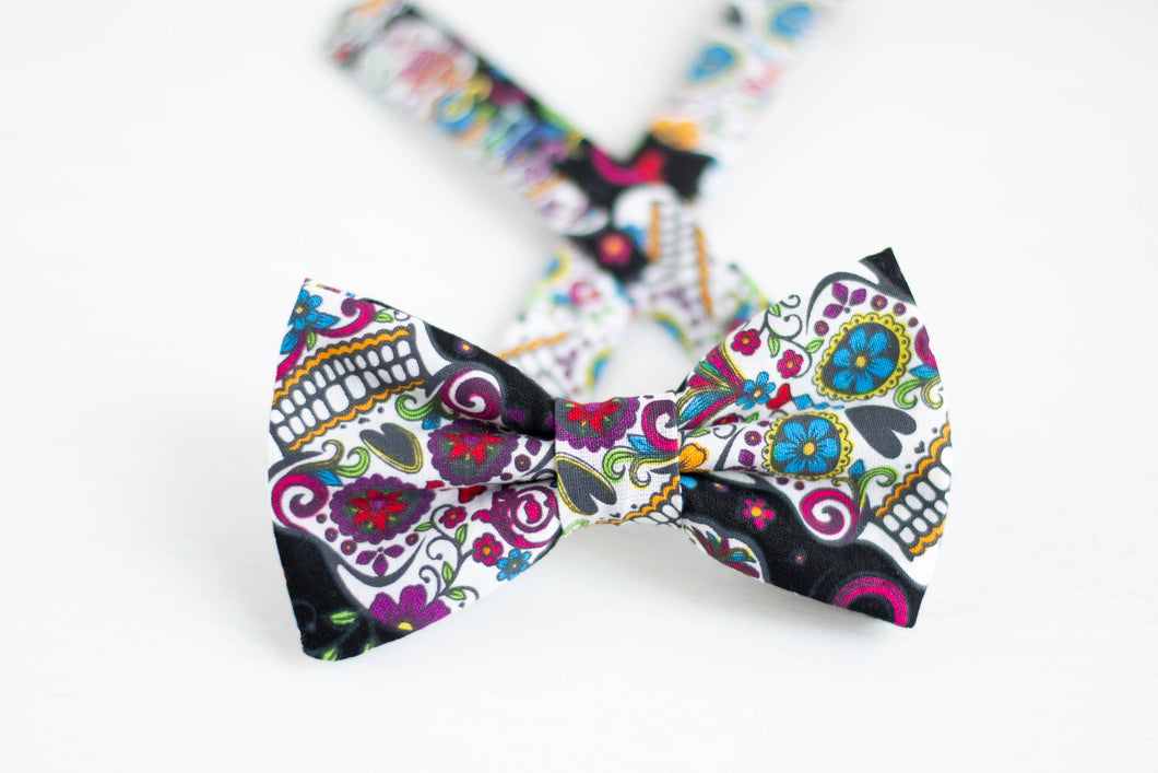 black sugar skull bow tie | Dia de los Muertos