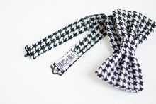 Load image into Gallery viewer, black and white bow tie | houndstooth pattern