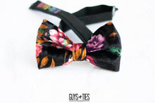 Load image into Gallery viewer, black moody floral velvet bow tie