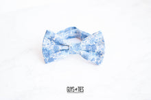 Load image into Gallery viewer, light blue whimsy floral bow tie