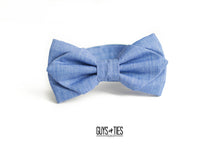 Load image into Gallery viewer, blue chambray diamond point bow tie