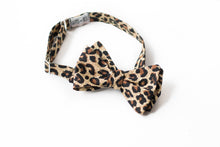 Load image into Gallery viewer, brown cheetah print self tie bow tie