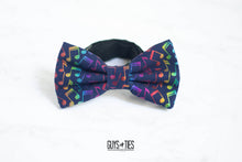 Load image into Gallery viewer, navy blue bow tie with colorful music notes