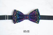 Load image into Gallery viewer, navy blue bow tie with colorful music notes