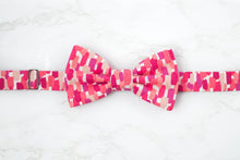 Load image into Gallery viewer, coral pink art smudge bow tie