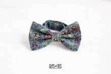 Load image into Gallery viewer, vintage slate blue mini floral bow tie
