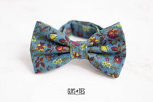 Load image into Gallery viewer, vintage slate blue mini floral bow tie