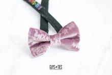 Load image into Gallery viewer, dusty rose velvet bow tie with embossed flowers