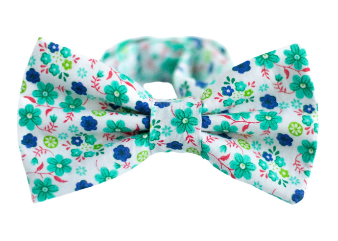 ditzy green white floral bow tie