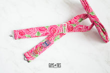 Load image into Gallery viewer, hot pink roses bow tie