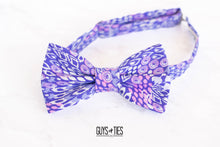 Load image into Gallery viewer, lilac purple peacock feather bow tie