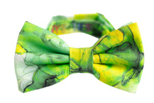 Load image into Gallery viewer, green and yellow bow tie