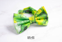 Load image into Gallery viewer, green + yellow oil spill bow tie