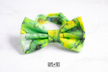 Load image into Gallery viewer, green + yellow oil spill bow tie