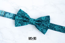 Load image into Gallery viewer, turquoise navy floral bow tie