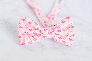 mini pink flamingos novelty bow tie