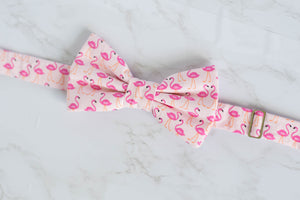 mini pink flamingos novelty bow tie