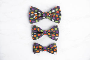 dog bow tie | mini pumpkins