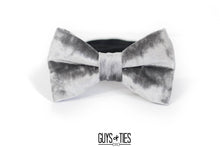 Load image into Gallery viewer, mens velvet bow tie | silver gray