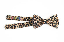 Load image into Gallery viewer, cheetah print bow tie | brown and cream