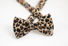 Load image into Gallery viewer, cheetah print bow tie | brown and cream