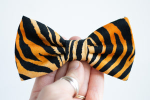 tiger print pre tied bow tie