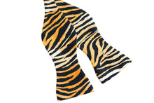 Load image into Gallery viewer, tiger self tie bow tie