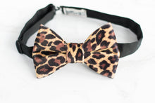 Load image into Gallery viewer, brown cheetah velvet bow tie