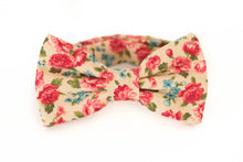 Load image into Gallery viewer, creamy tan + red roses bow tie