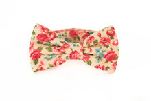 Load image into Gallery viewer, creamy tan + red roses bow tie